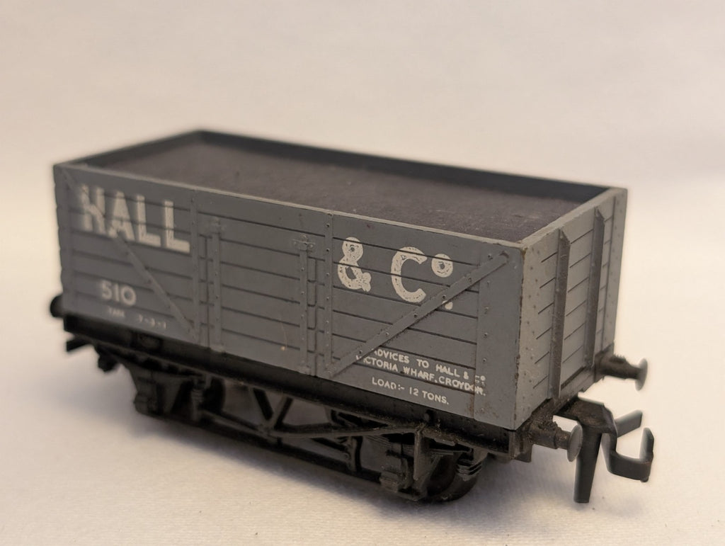 Trix OO Gauge 7 Plank Open Wagon 'Hall & Co' Goods Wagon 510 Hall