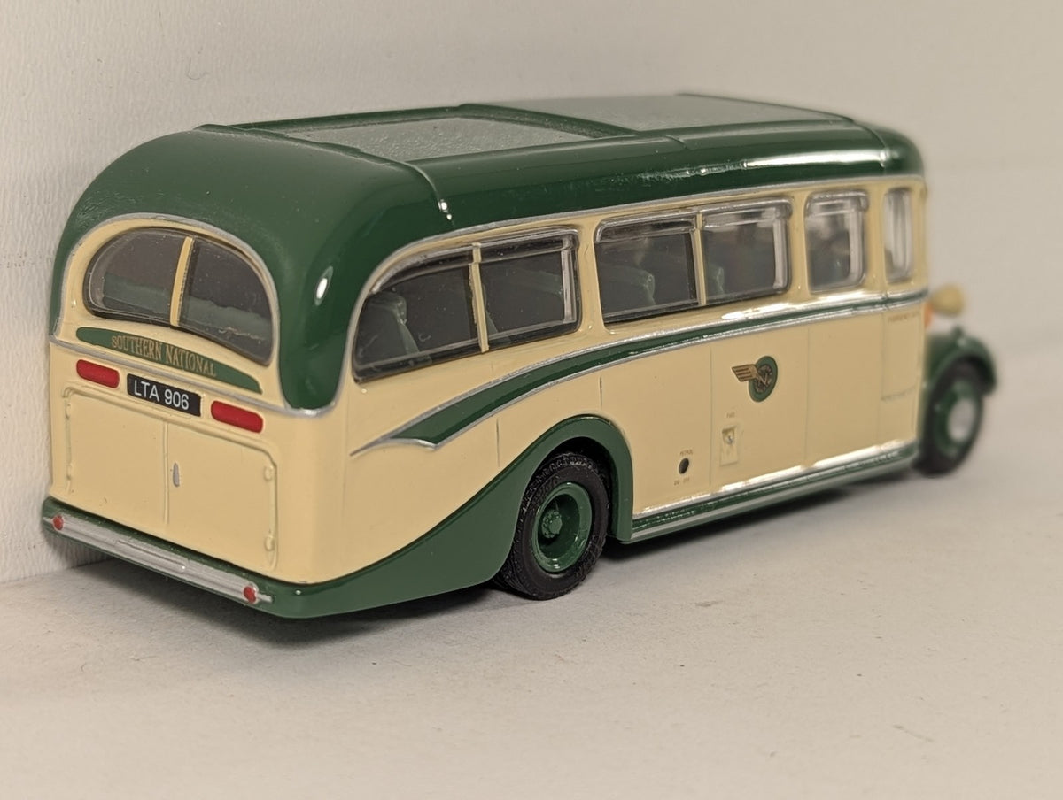 Exclusive First Editions 1:76 Bedford OB Coach Passenger Coach 1430