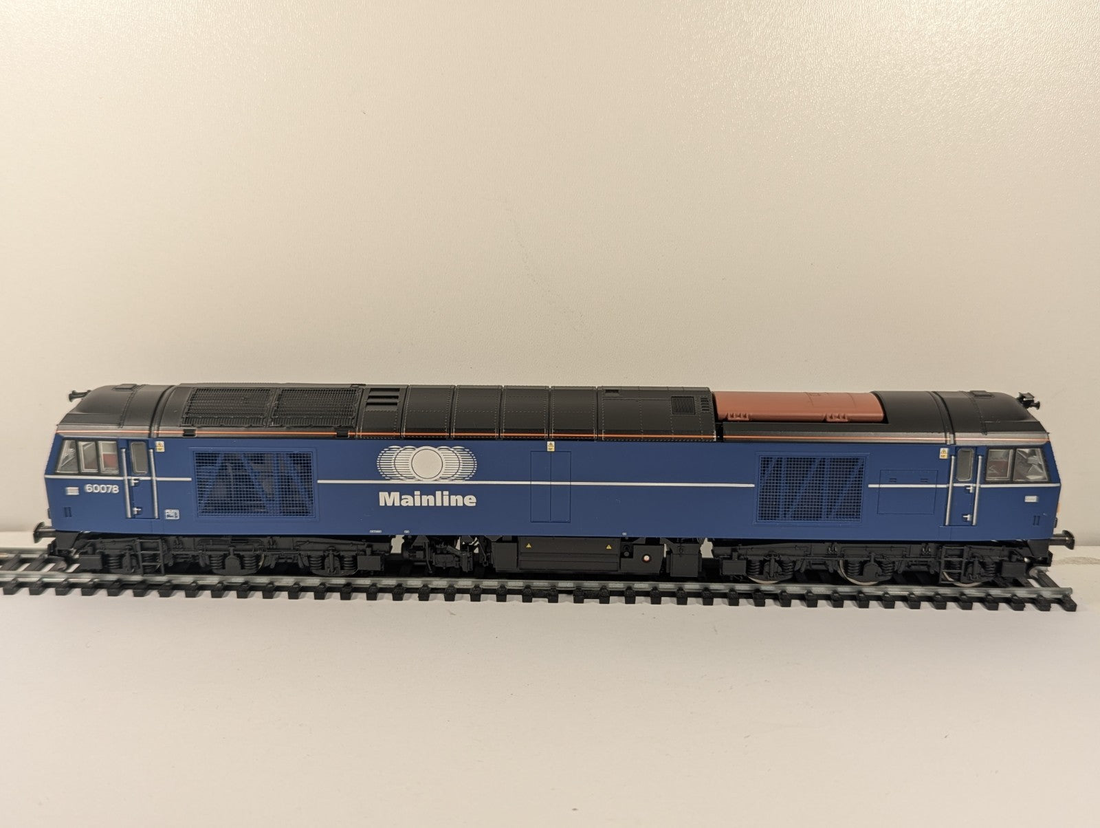 Hornby OO Gauge R2490 Class 60 60078 DCC Ready Loco