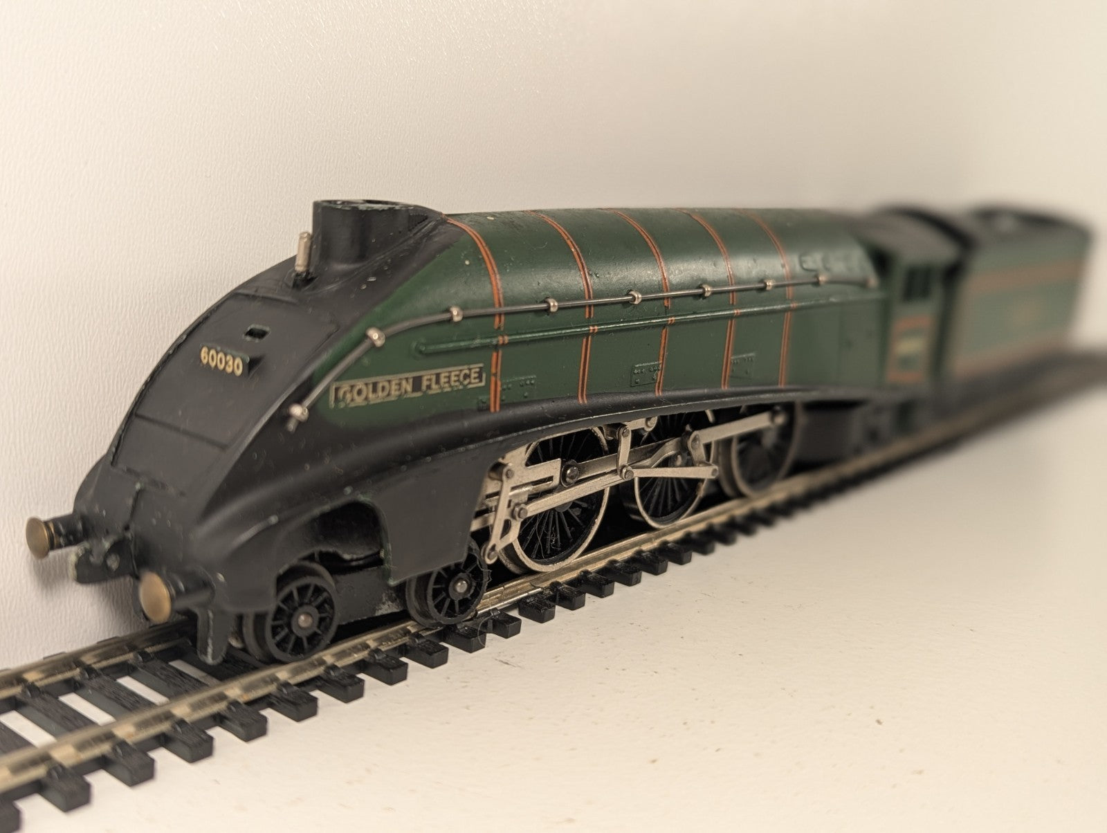 Hornby Dublo OO Gauge LNER Class A4 4-6-2 “Golden Fleece” No.60030