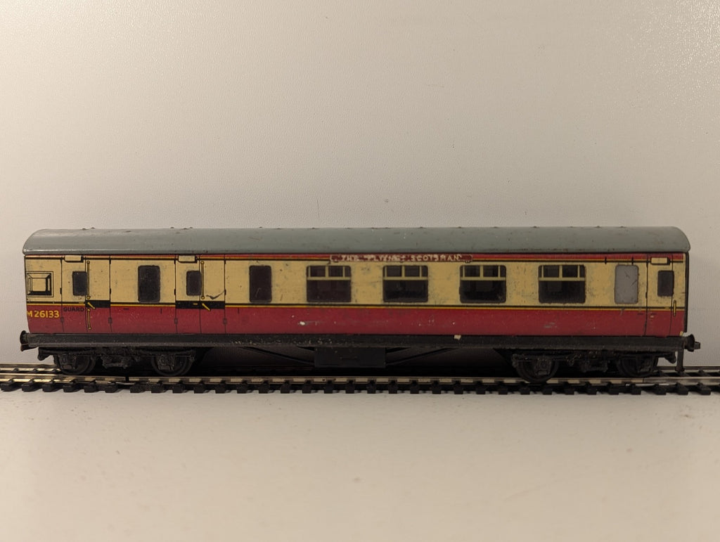 Hornby Dublo OO Gauge BR Crimson & Cream Brake Third Corridor Coach