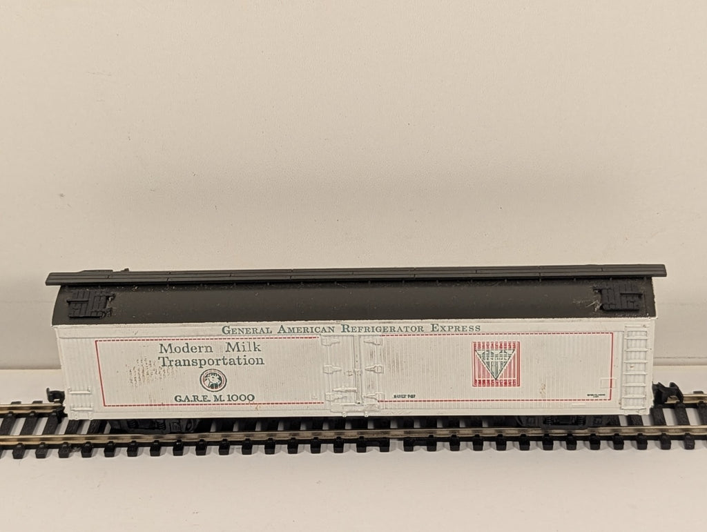 Athearn HO Gauge Modern Milk Transportation GARE M.1000 Refrigerator Wagon