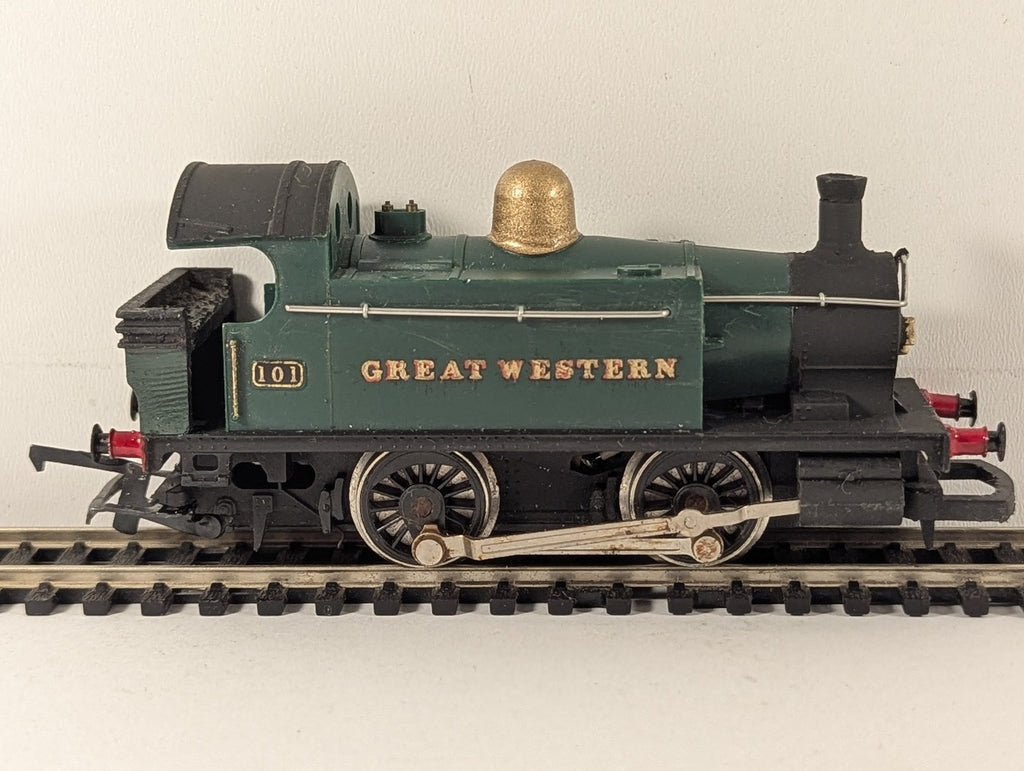Hornby OO Gauge GWR Holden Class 101 0-4-0T Steam Locomotive GWR Green