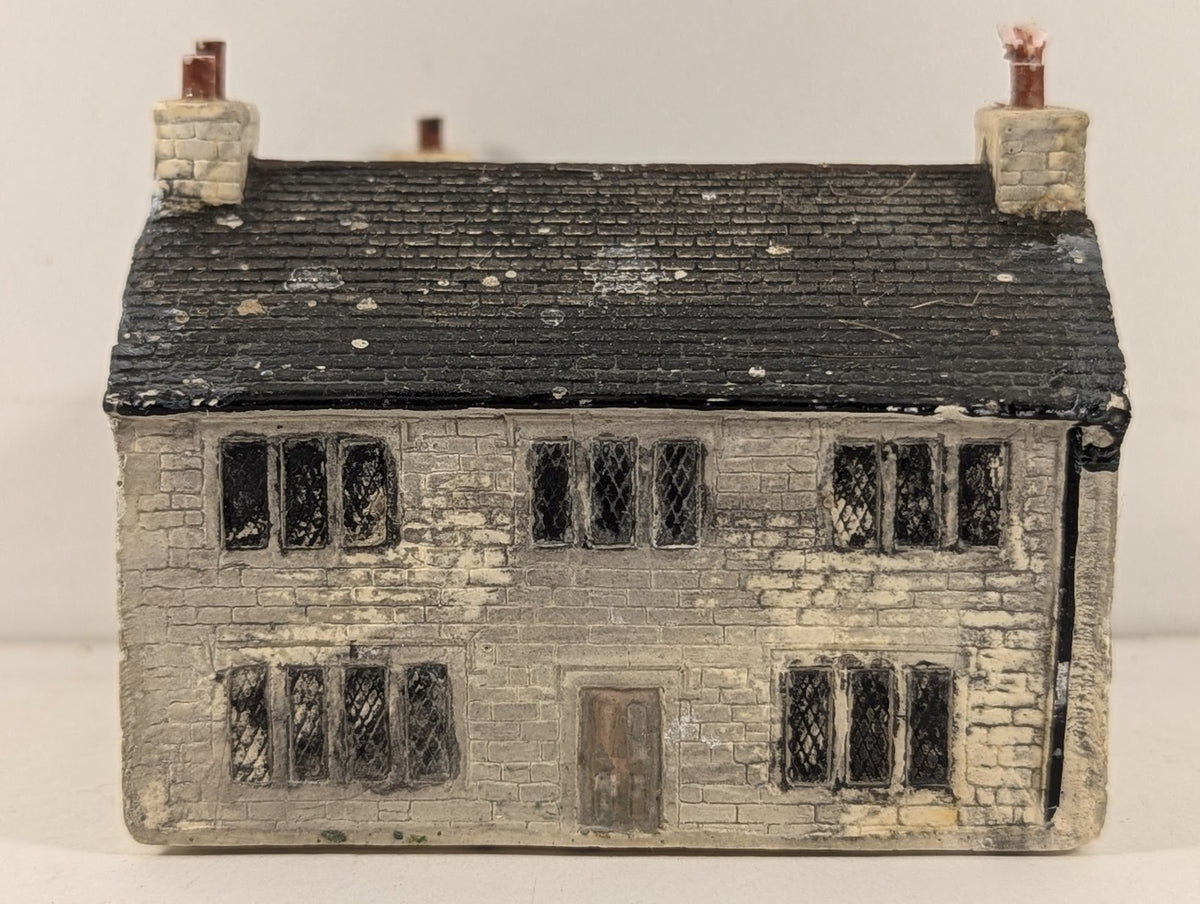 N Gauge Two Storey Weathered Stone Cottage Model Building