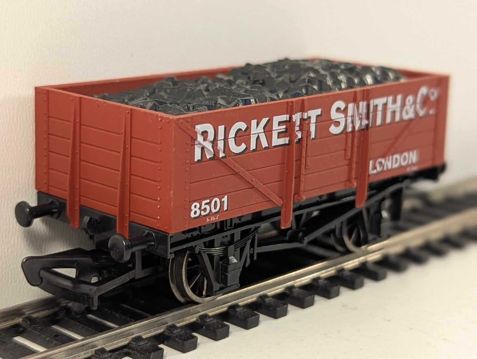 Dapol OO Gauge Rickett Smith & Co 5 Plank Wagon - Boxed
