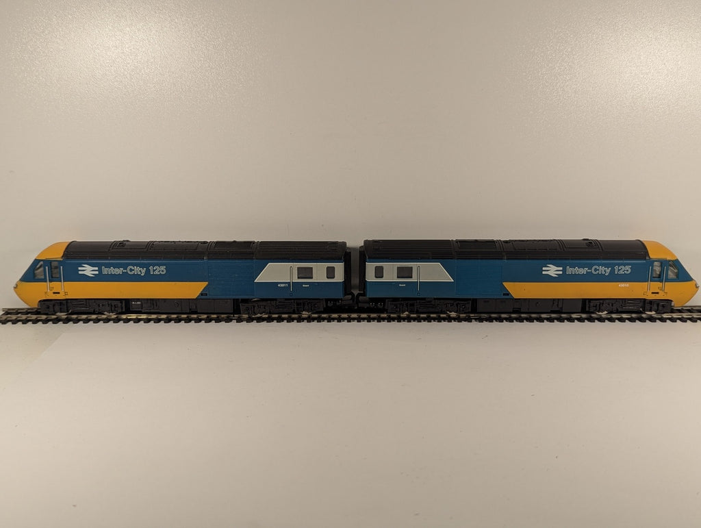Hornby OO Gauge Class 43 HST Inter-City 125 Power Car Pack