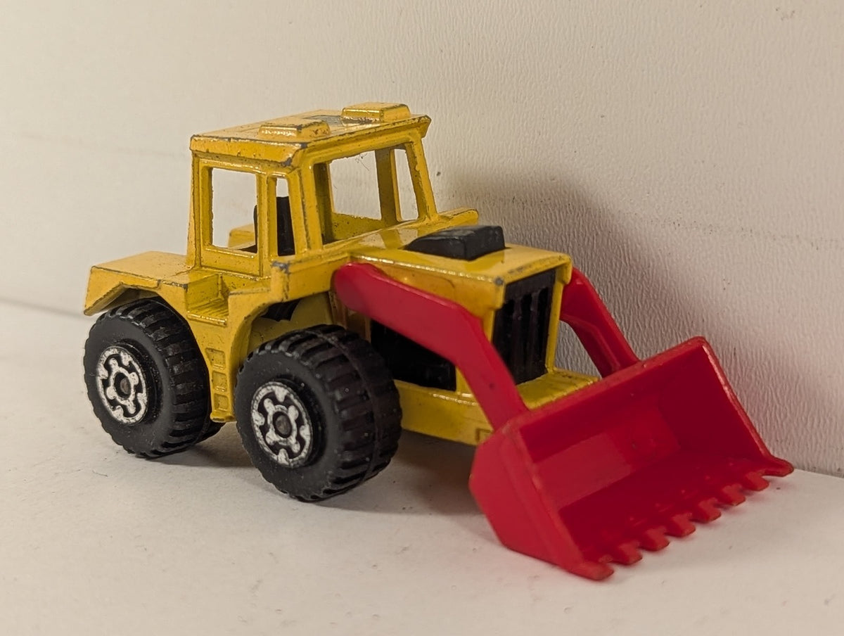 Matchbox Tractor Shovel Die-cast Model Yellow and Red No. 29
