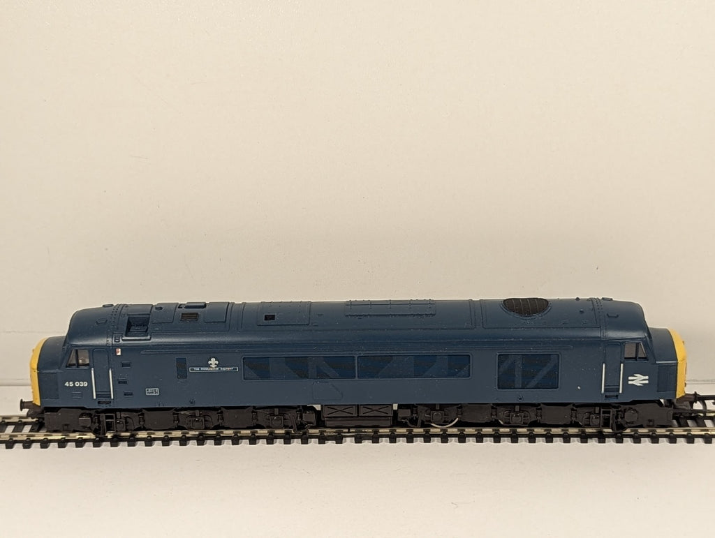 Mainline OO Gauge Class 45 'The Manchester Regiment' Diesel Locomotive 45039