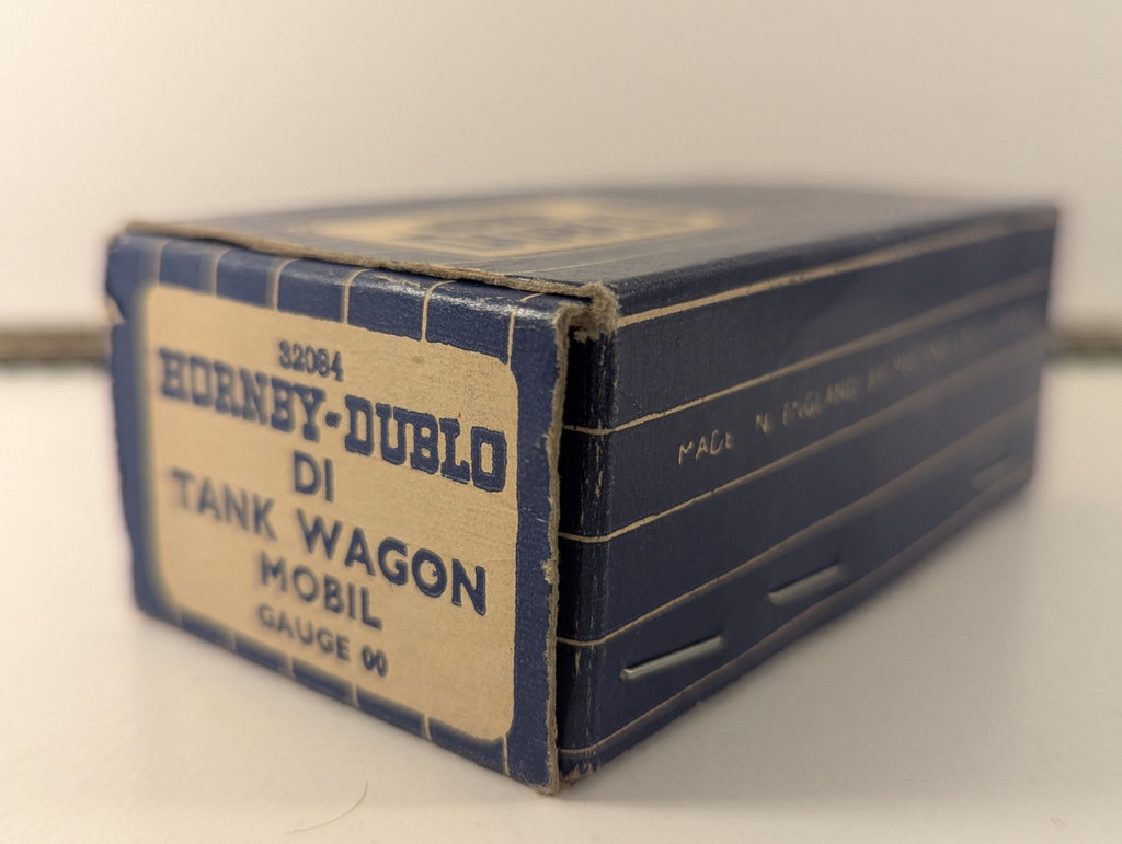 Hornby-Dublo 32084 OO Gauge Mobil Tank Wagon - Boxed