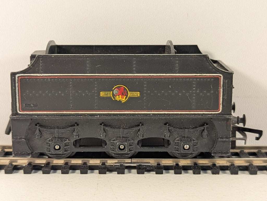 Tri-ang Hornby R33 OO Gauge BR Class 3F Tender BR Black - Spares/Repairs