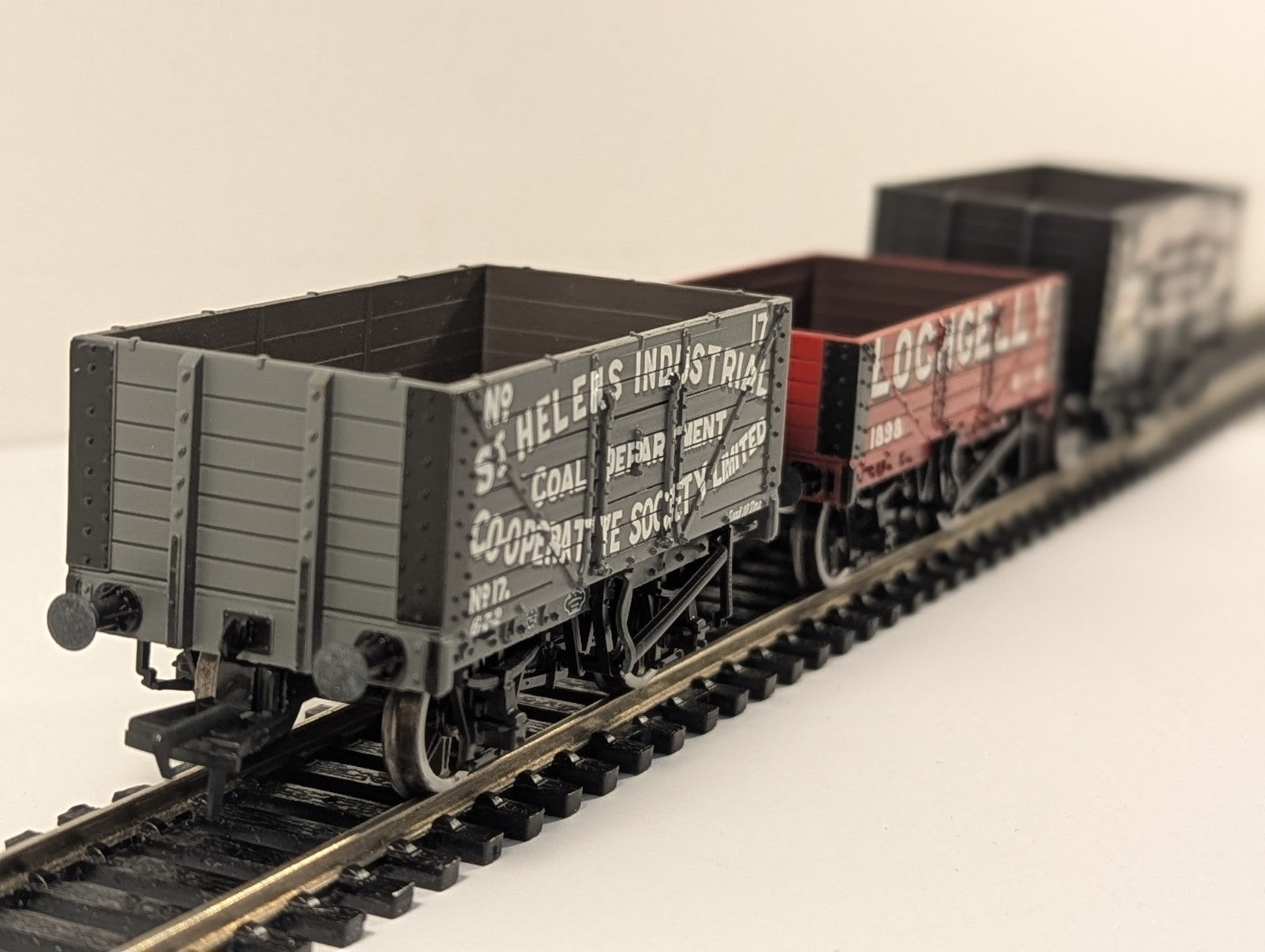 Bachmann 37-075K5 Set of Three Private Owner Wagons 2008/2009