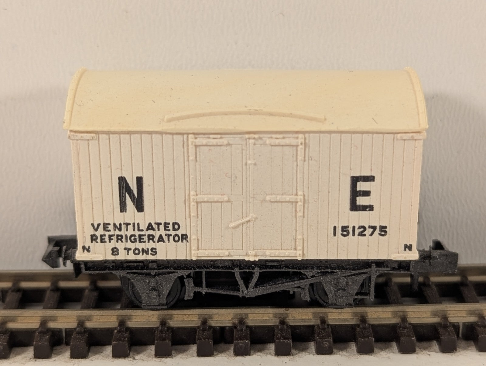 Peco N Gauge NE Refrigerator Van