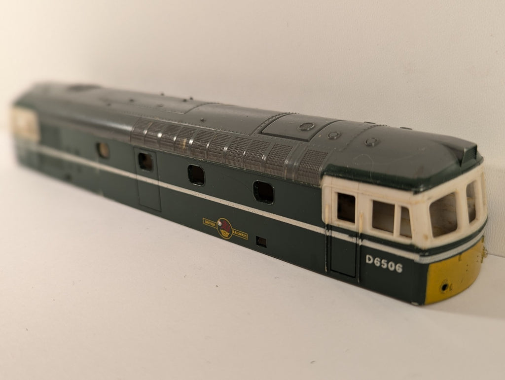 BR Class 33 Diesel Locomotive Body Shell BR Green - Spares/Repairs