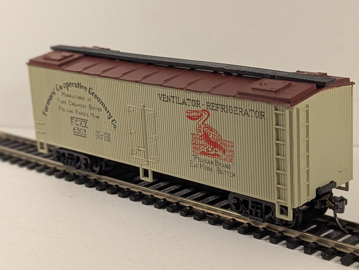 40ft Wood Refrigerator Car Farmers' Co-operative Creamery Co HO Gauge Box Car