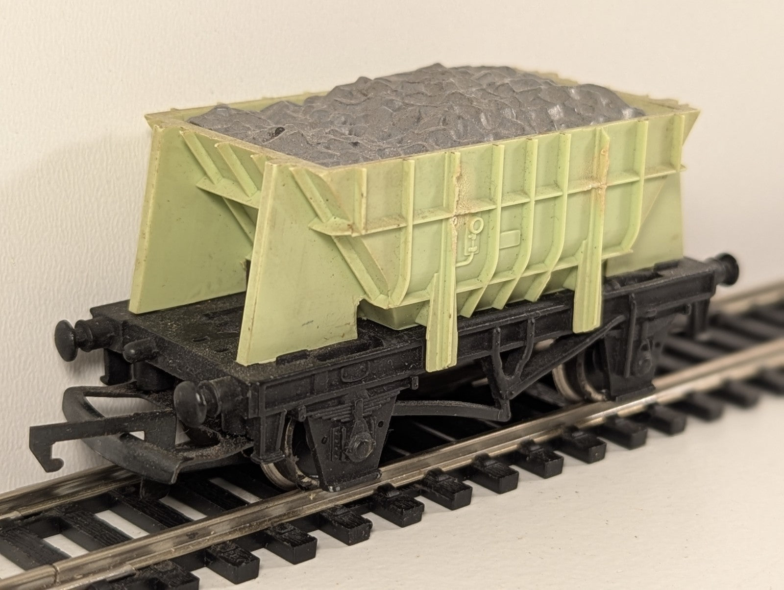 Wrenn Railways OO Gauge Hopper Wagon