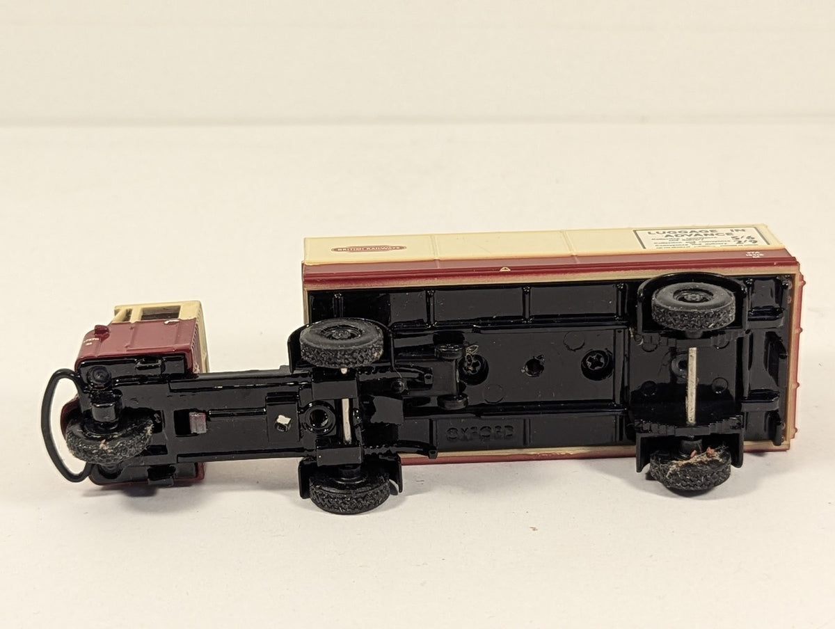 Oxford Diecast 1:76 Scale Scammell Scarab Box
