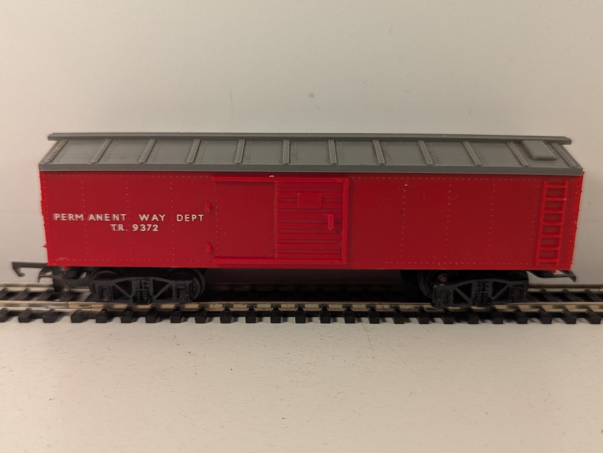 Tri-ang OO Gauge Transcontinental Permanent Way Box Car Goods Wagon