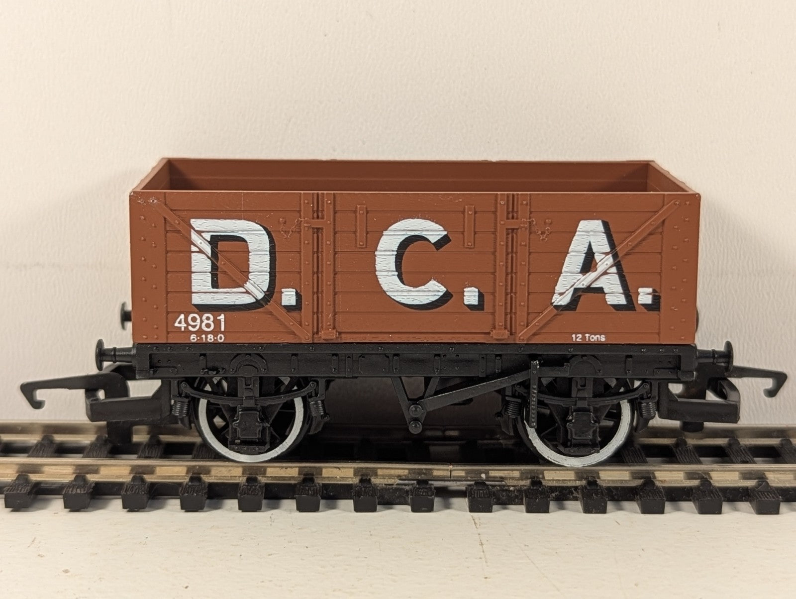 Hornby  R036 DCA Open Wagon Goods Wagon 4981 D.C.A. Brown