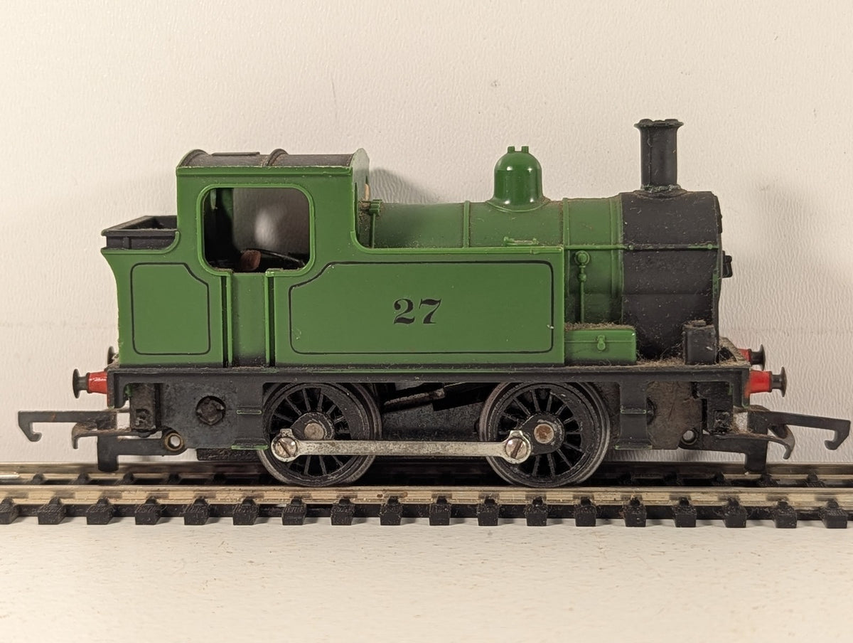 Tri-ang OO Gauge 0-4-0 Industrial Tank Locomotive 27 Green R.355