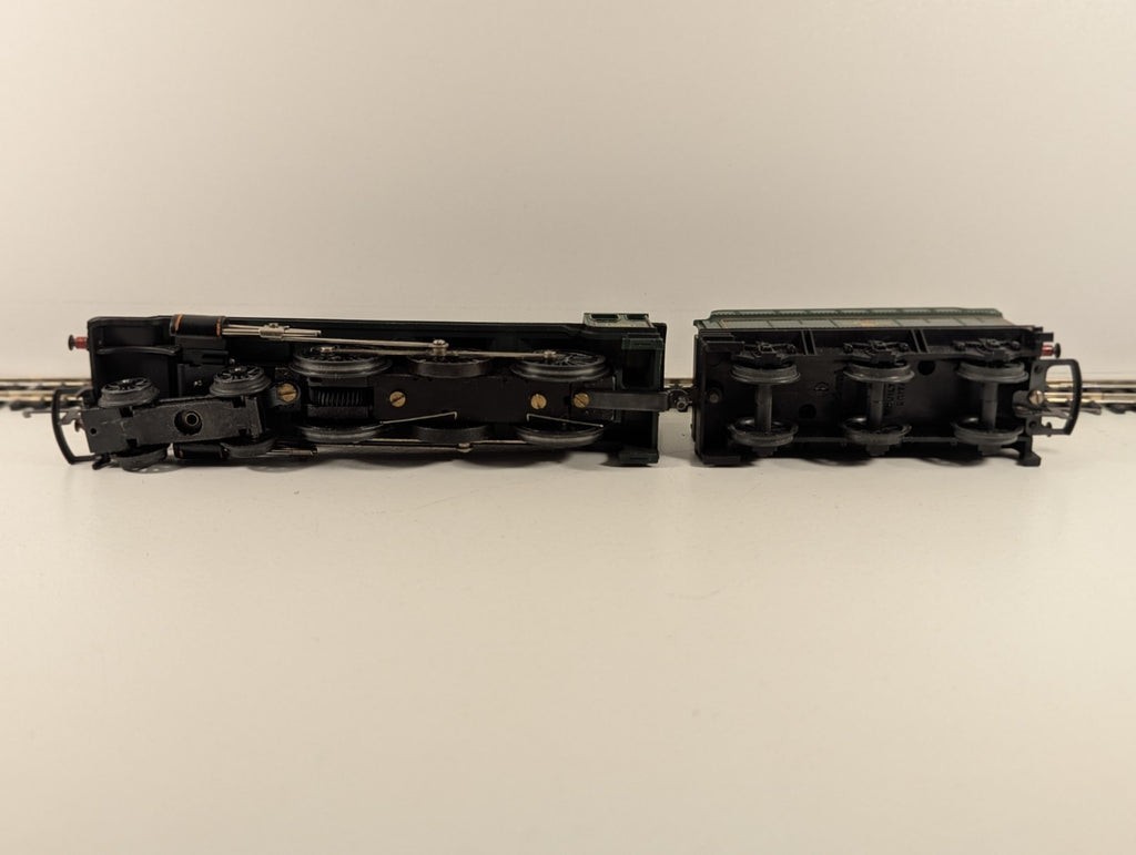 Hornby R759 OO Gauge GWR Hall Class "Burton Hall" Steam Locomotive - Renumbered