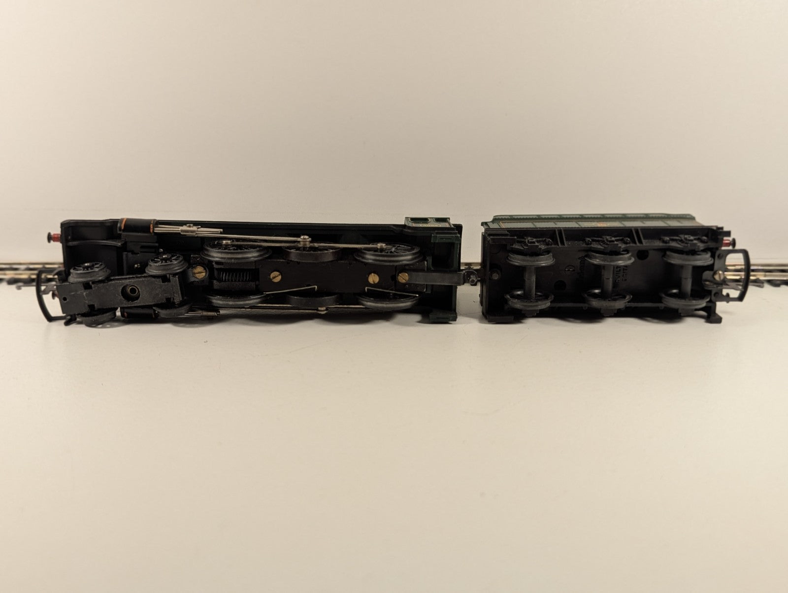Hornby R759 OO Gauge GWR Hall Class "Burton Hall" Steam Locomotive - Renumbered