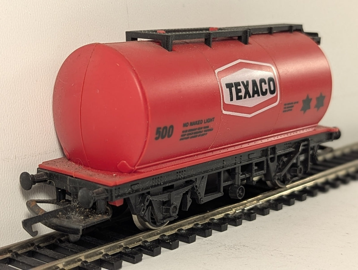 Hornby OO Gauge Texaco Tank Wagon 500 Texaco Red