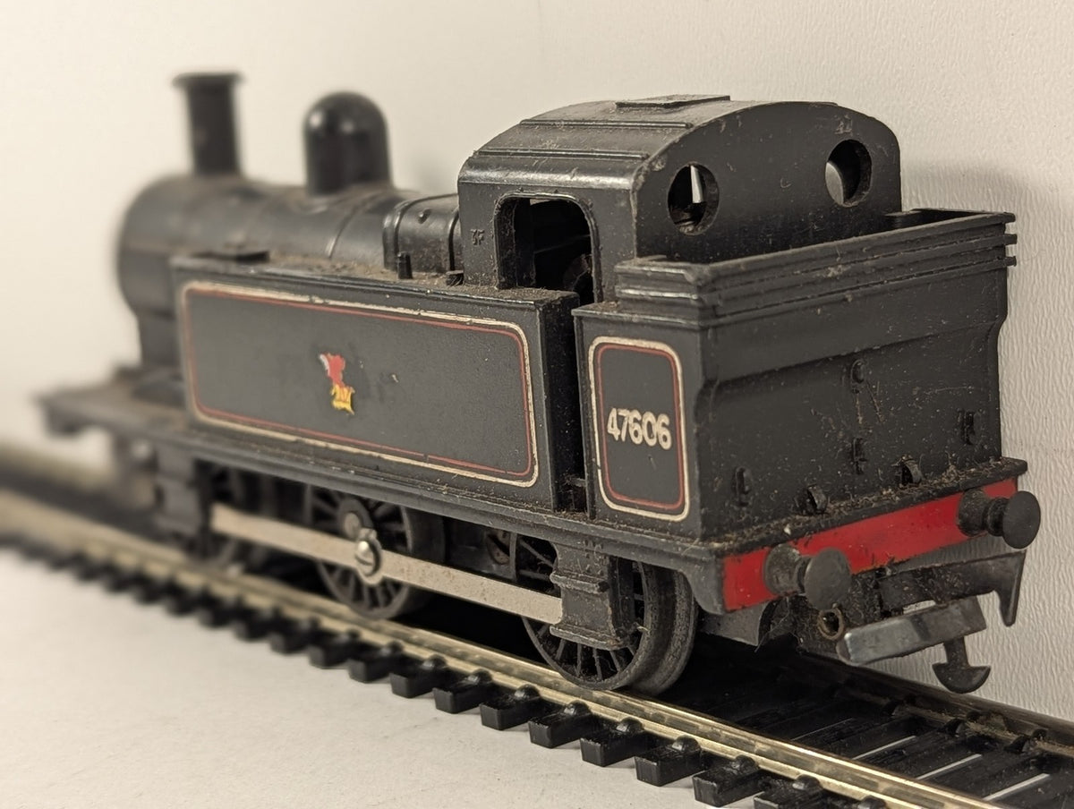 Tri-ang OO Gauge Class 3F Jinty 0-6-0T Steam Locomotive 47606