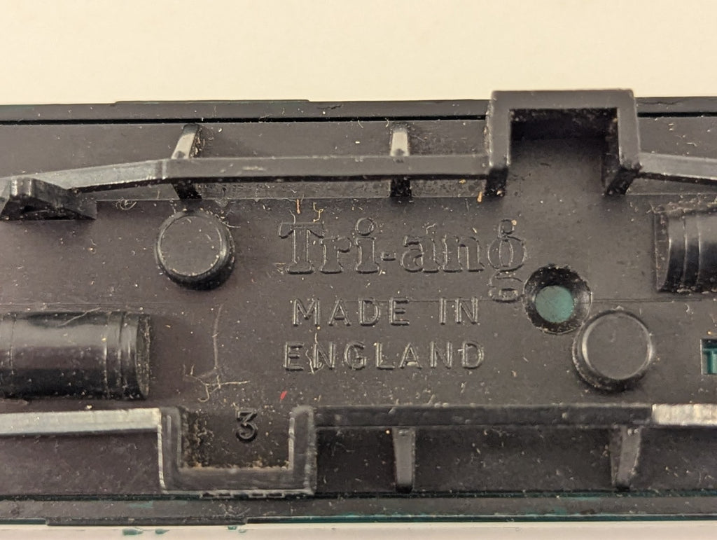 Tri-ang TT Gauge BR Southern Region Mk1 Passenger Coach