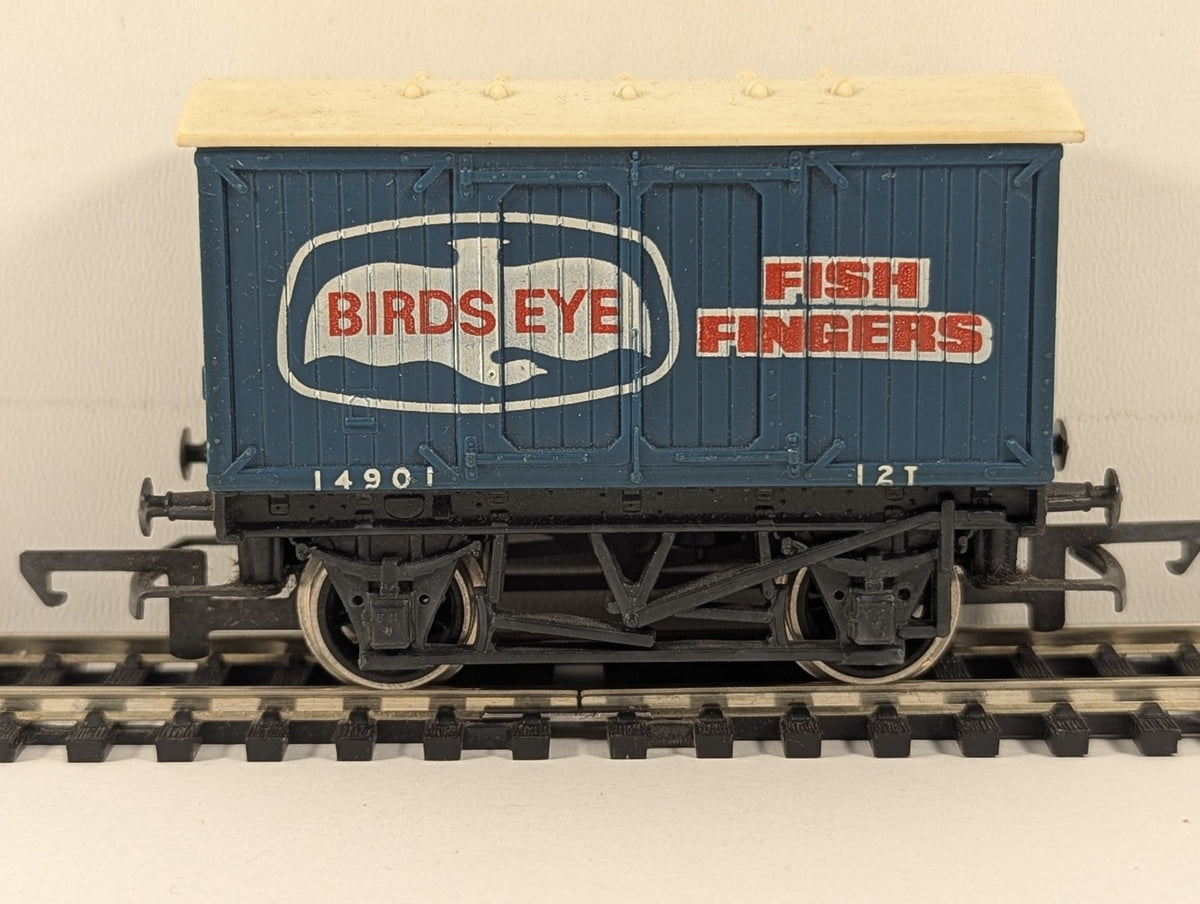 Hornby OO Gauge Birds Eye Fish Fingers Ventilated Van Goods Wagon 14901 R.116