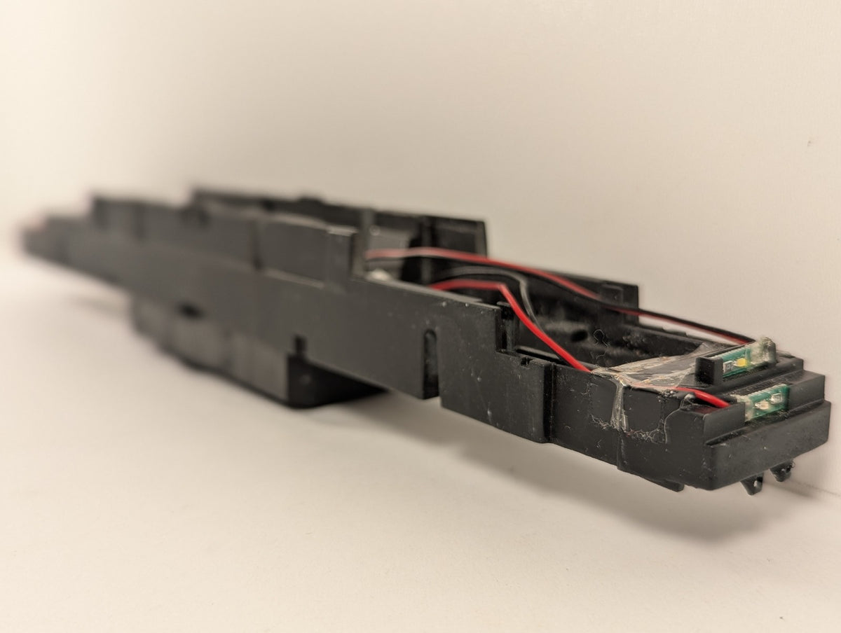 OO Gauge Diesel DMU Underframe with Directional Lighting Assembly Chassis