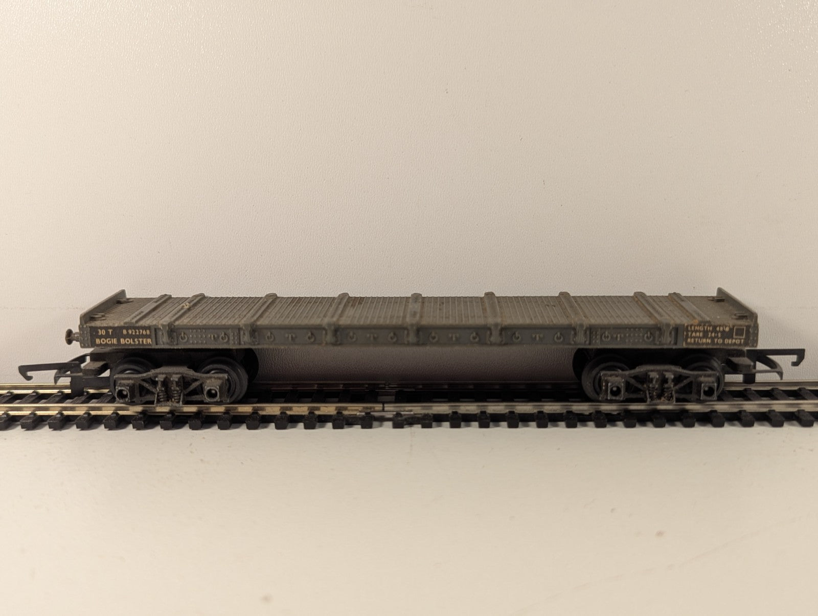 Playcraft Railways OO Gauge 30 Ton Bogie Bolster Wagon