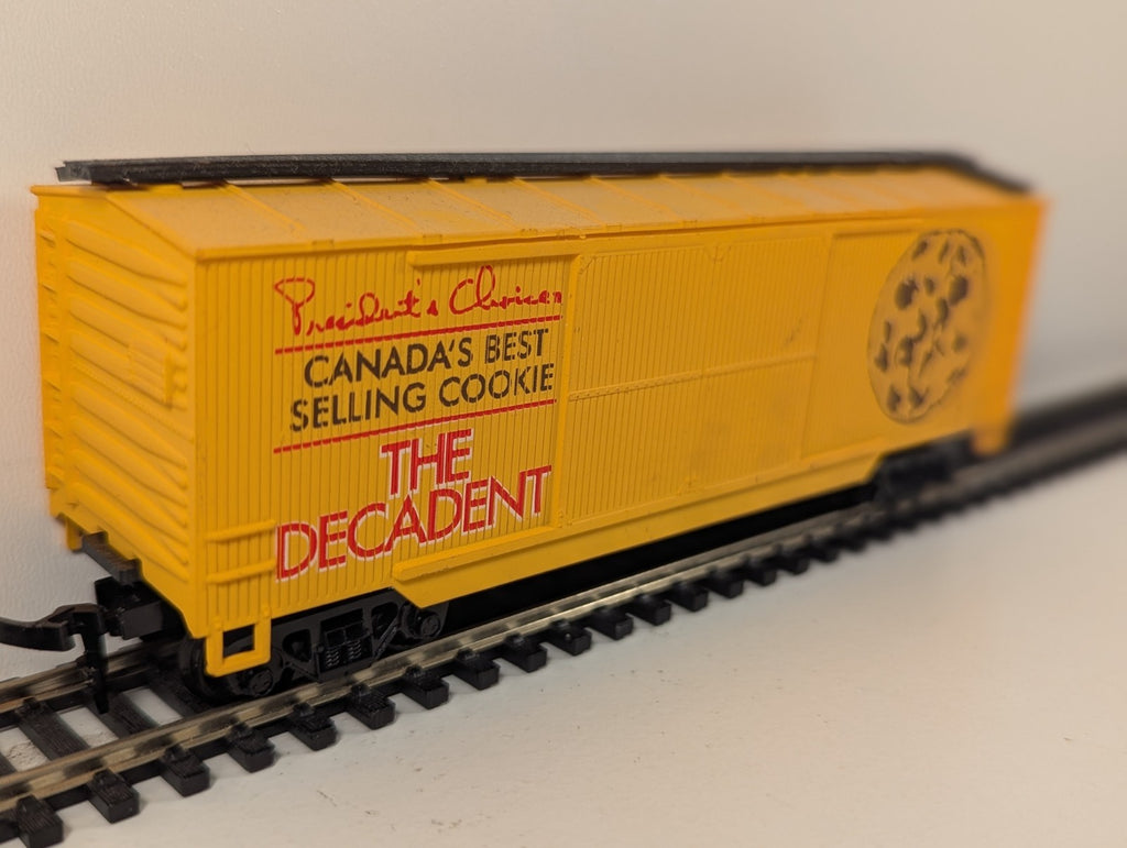 Life-Like HO Gauge President’s Choice Luxury Biscuit Assortment Box Car