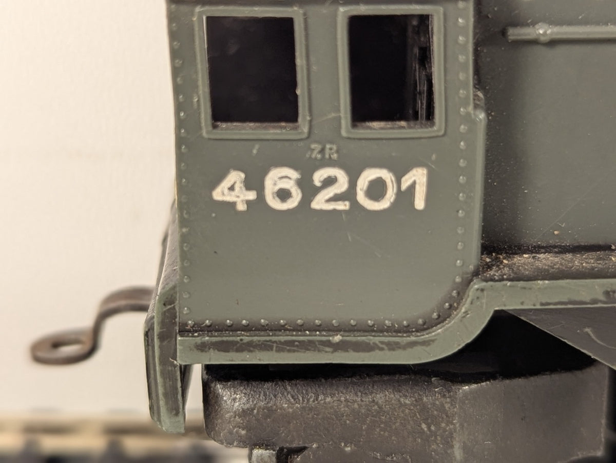 Tri-ang OO Gauge Princess Elizabeth Steam Locomotive 46201 BR Green