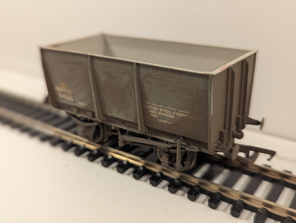 Bachmann 37-400A 16-Ton Slope-Sided Steel Tippler Wagon – British Steel