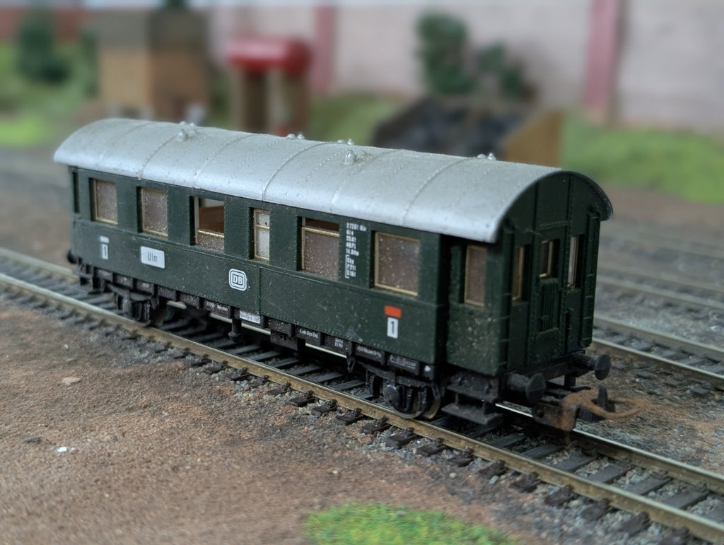 Lima 309153 HO Gauge DB 1st Class Passenger Coach No. 27261