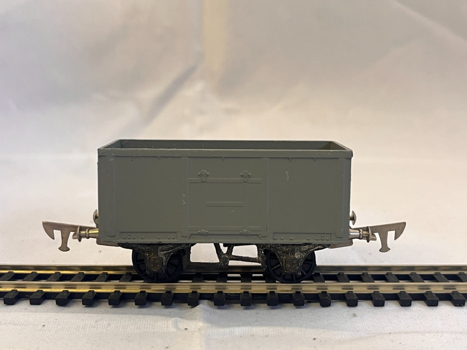 Graham Farish OO Gauge 16 Ton Steel Mineral Wagon