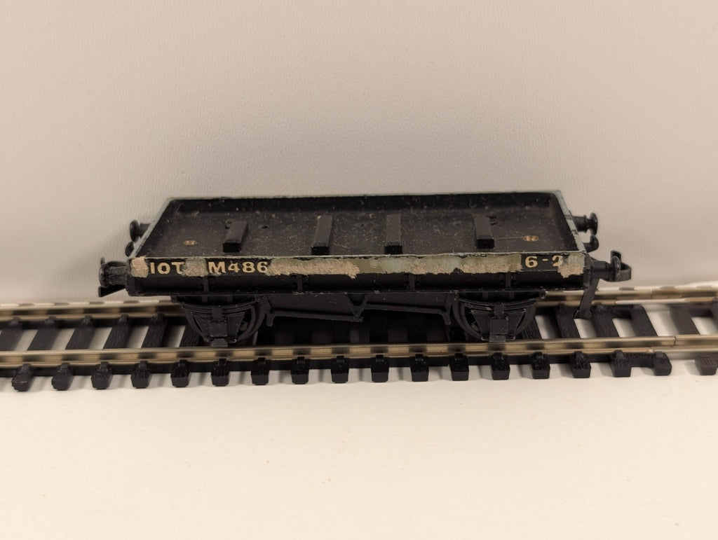 Hornby Dublo Flatbed Low-Sided Wagon – OO Gauge