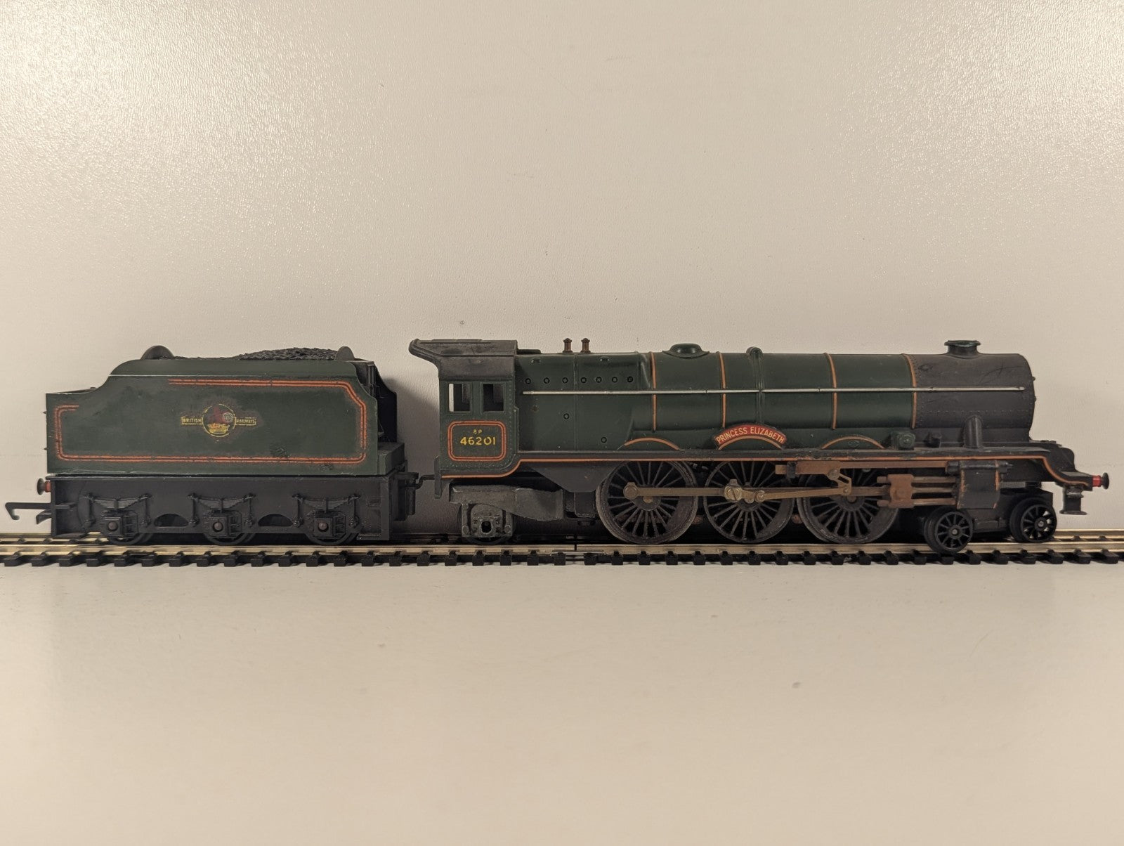 Tri-ang OO Gauge Princess Royal Class 'Princess Elizabeth' Steam Loco