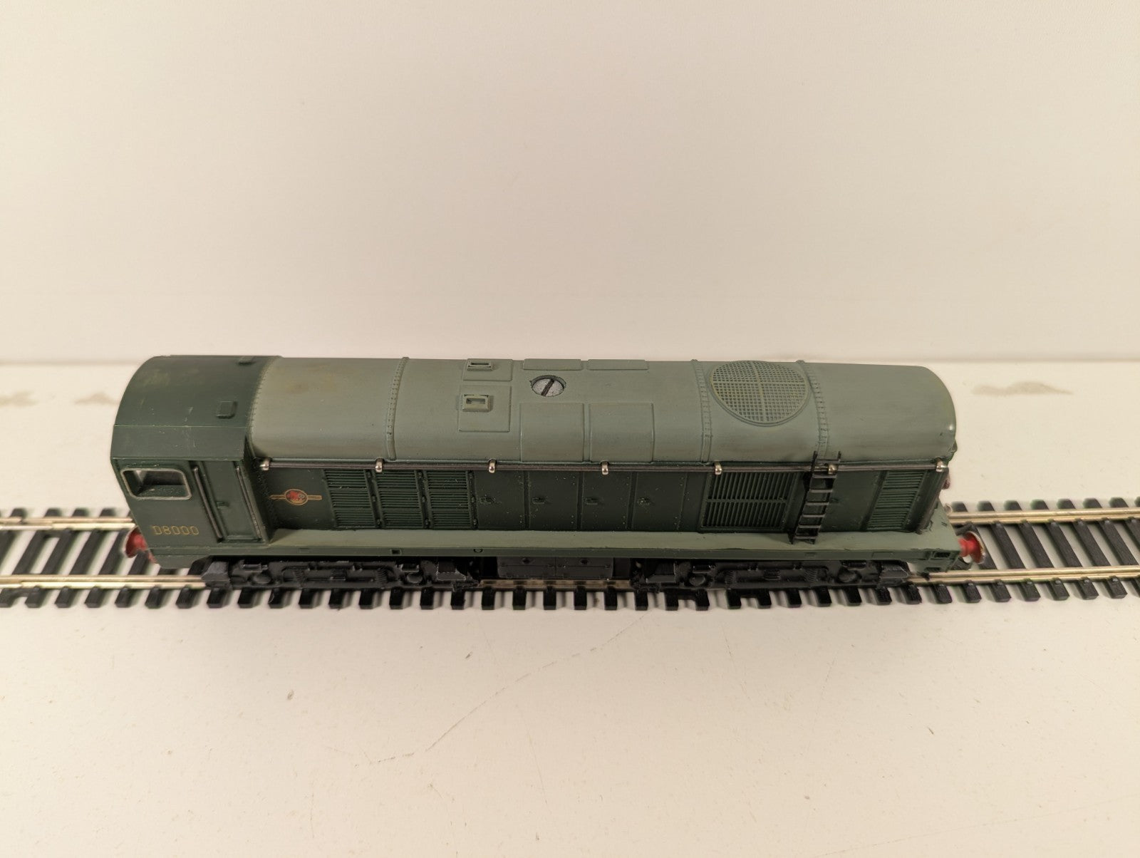 Hornby-Dublo L30 1,000 B.H.P. Bo-Bo Diesel Electric Locomotive BR Green
