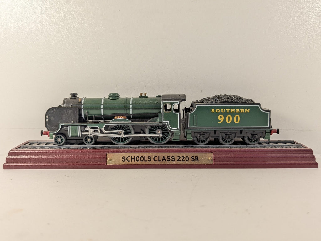 Atlas Editions 1:100 Scale Schools Class 4-4-0 Eton Static Model Locomotive 900