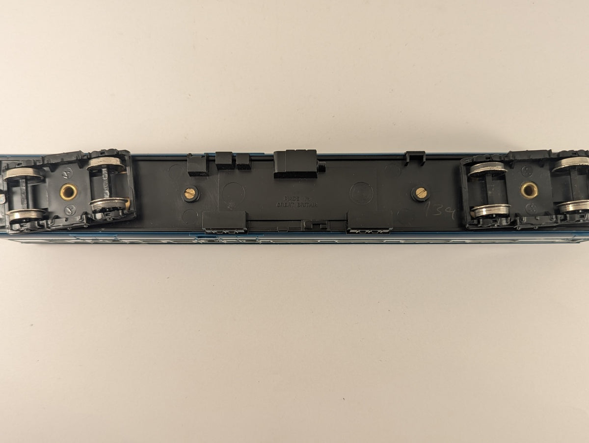 Hornby OO Gauge BR Mk1 Brake Corridor Composite (BCK) Passenger Coach M14052