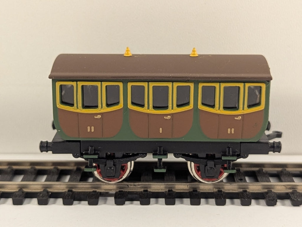 Bachmann HO Gauge “The Prussia” Passenger Coach