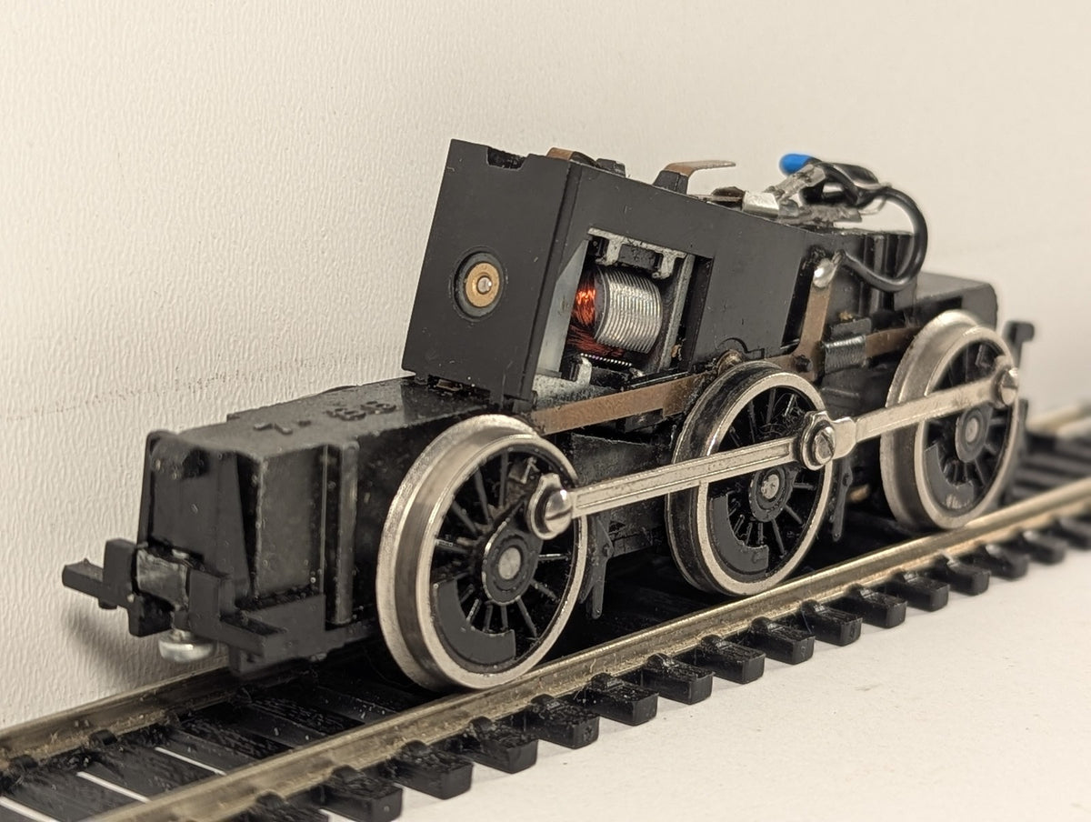 Hornby OO Gauge 0-6-0 Locomotive Chassis Black Spares or Repair