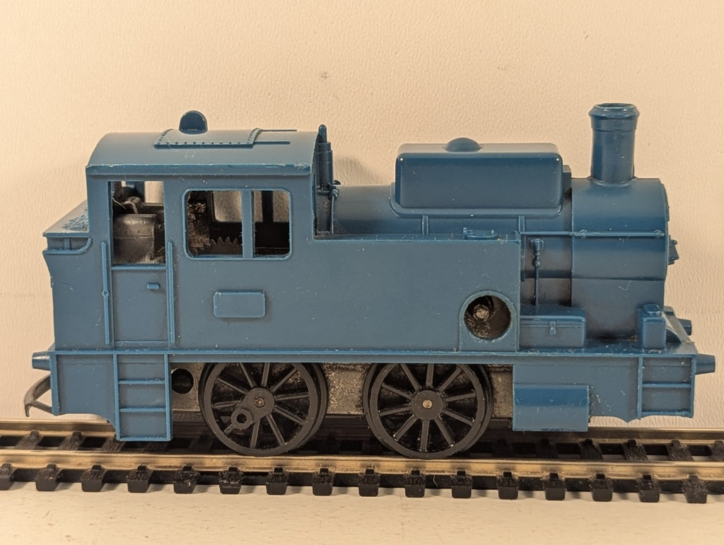 Hornby OO Gauge 0-4-0T Industrial Tank Locomotive Plain Blue  Windup