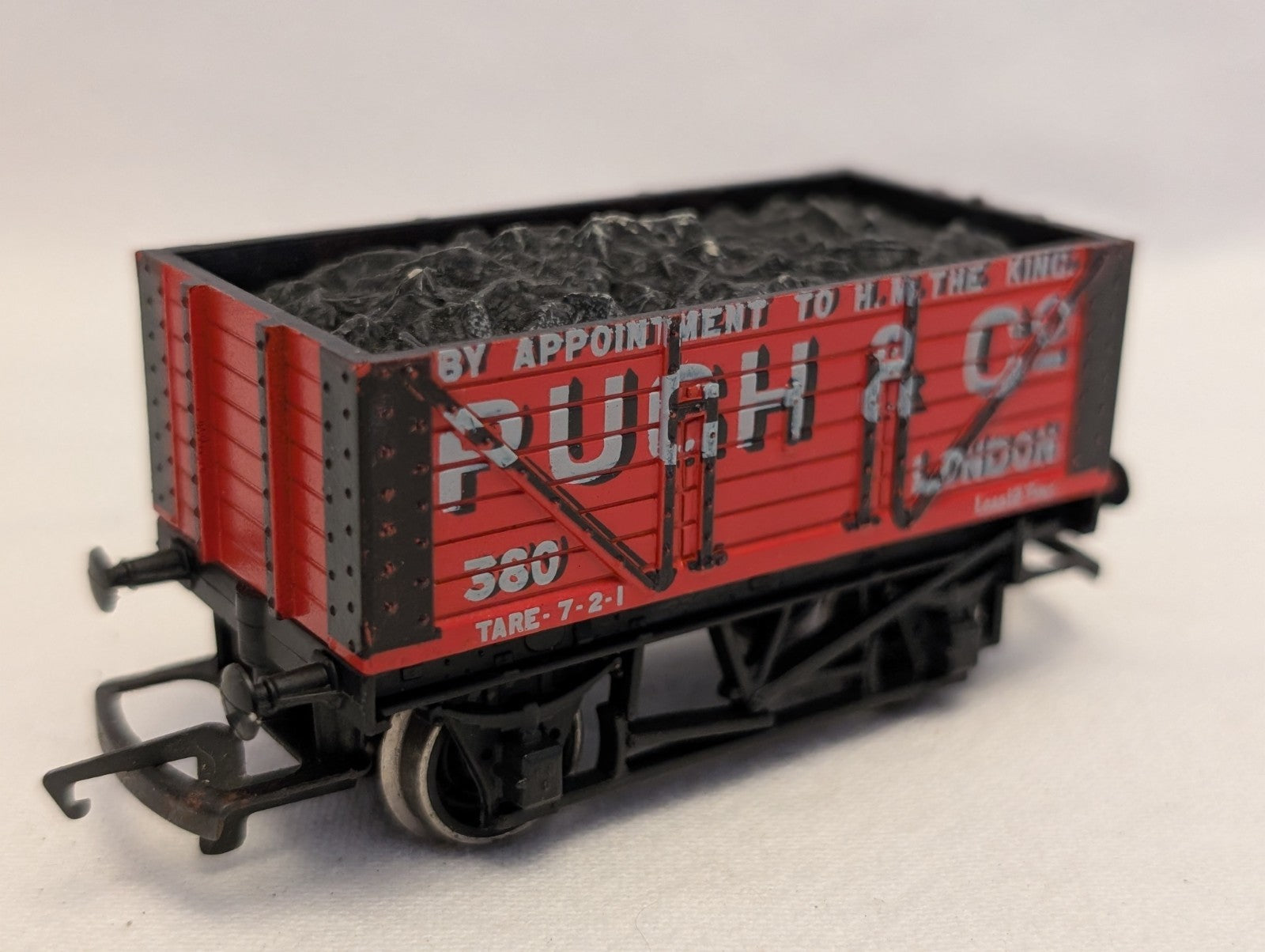 Hornby OO Gauge Pugh & Co 7 Plank Wagon Goods Wagon 380 Pugh & Co Red