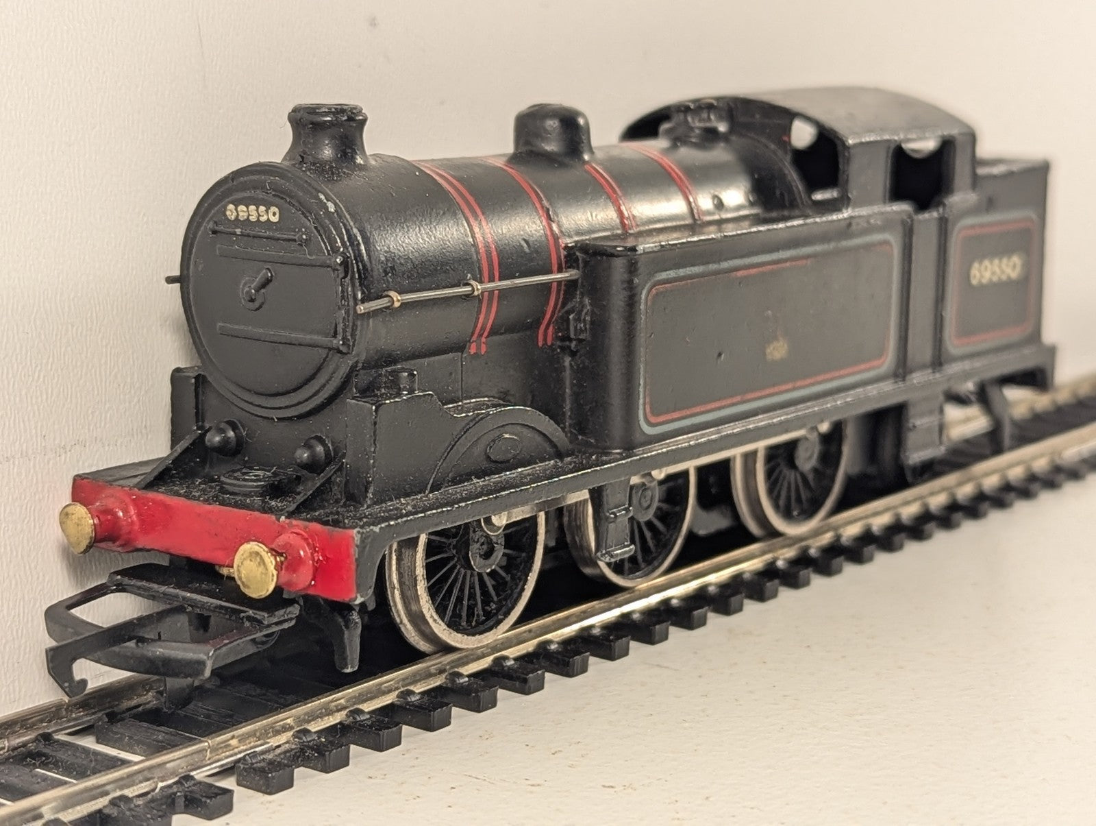 Hornby Dublo OO Gauge Class N2 0-6-2T Steam Locomotive 69550 BR Black EDL17