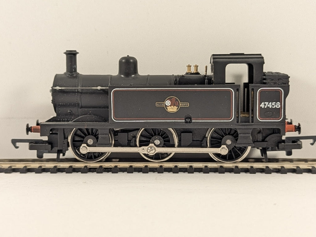 Hornby OO Gauge Class 3F Jinty Locomotive 47458 BR Black R058