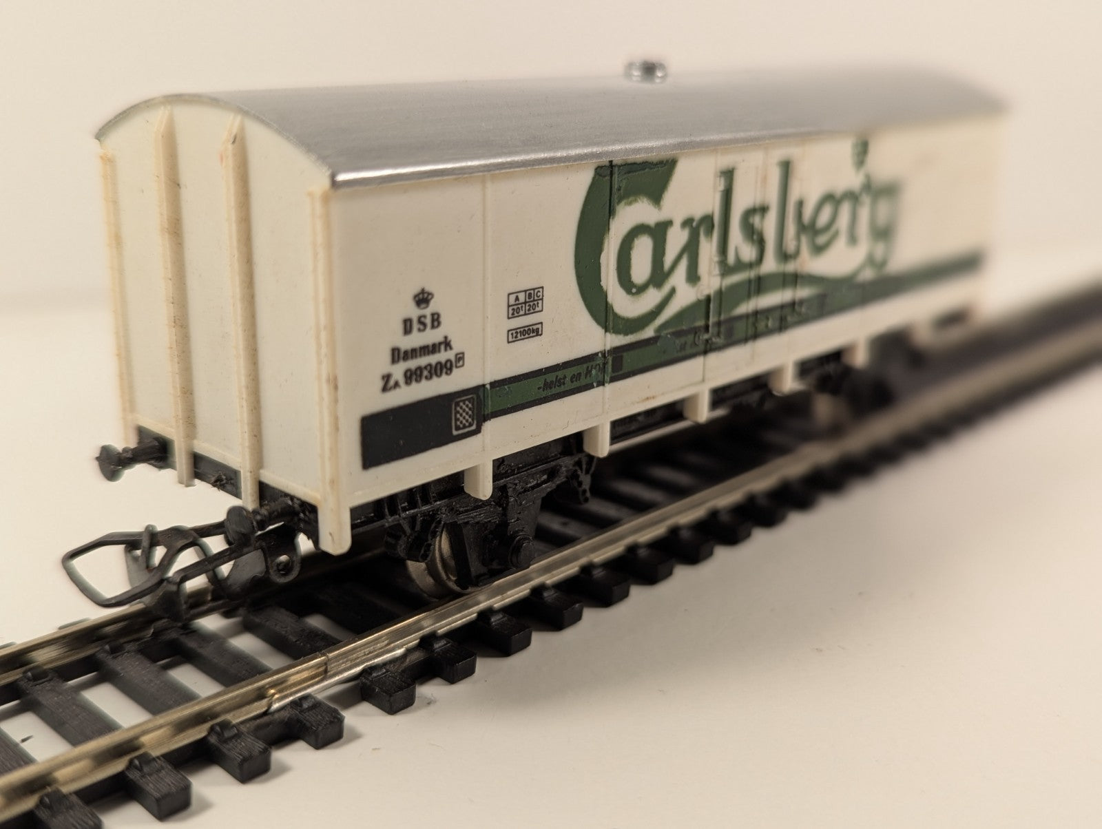 Jouef 6268JOU Refrigerated Beer Car – Carlsberg