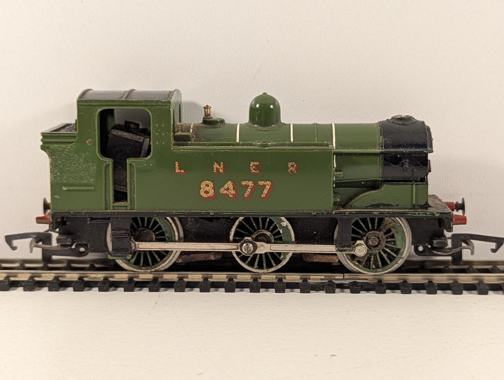 Hornby R252 LNER Class J83 0-6-0T LNER Lined Green - Spares/Repairs