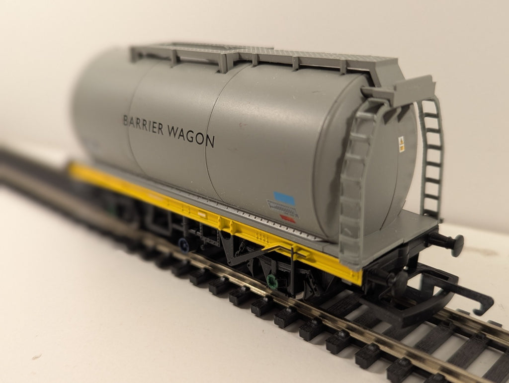 Hornby R6275 OO Gauge KBA Barrier Wagon 53756